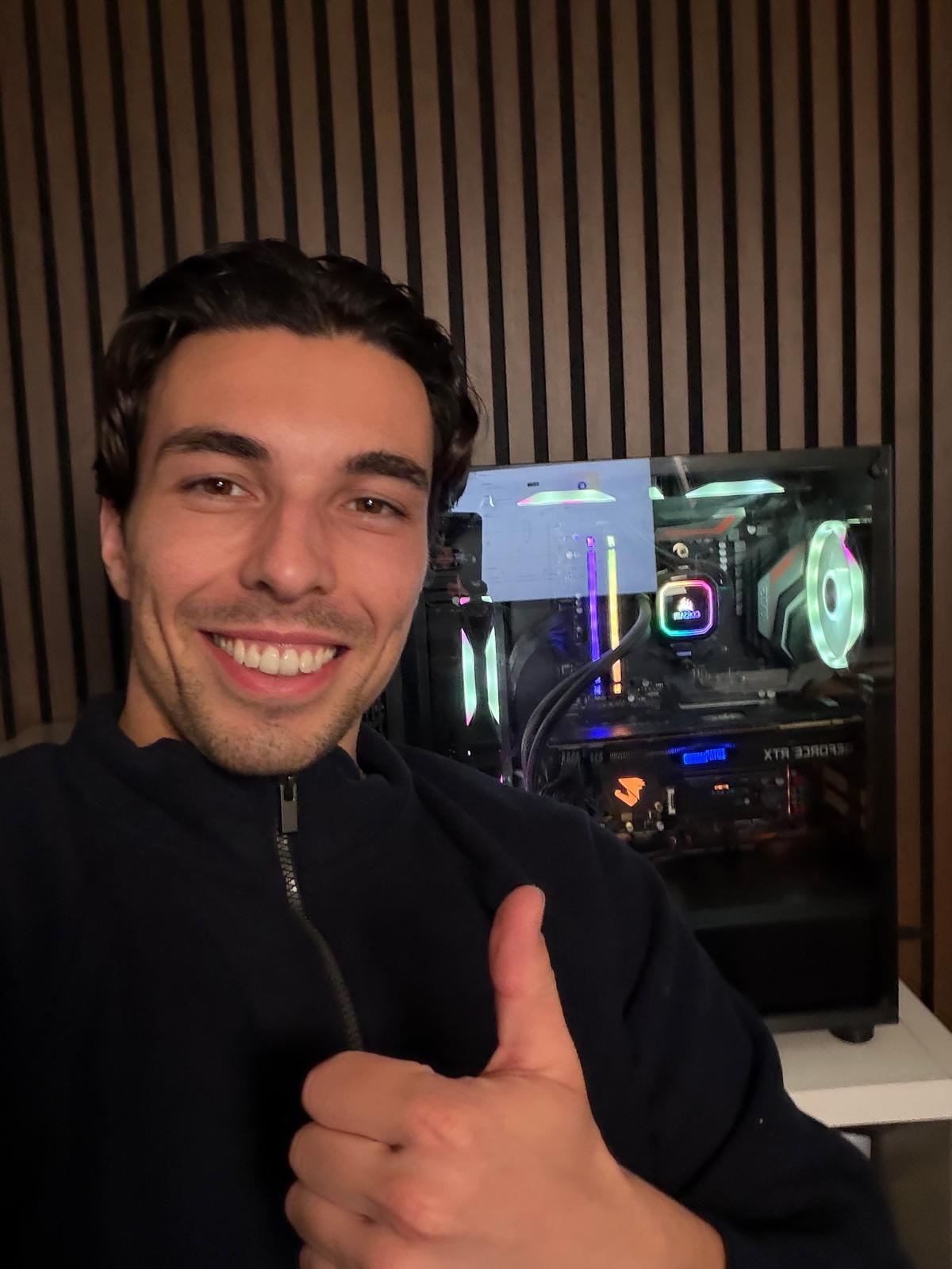 이미지 출처 :&nbsp;@oliverhenry, X