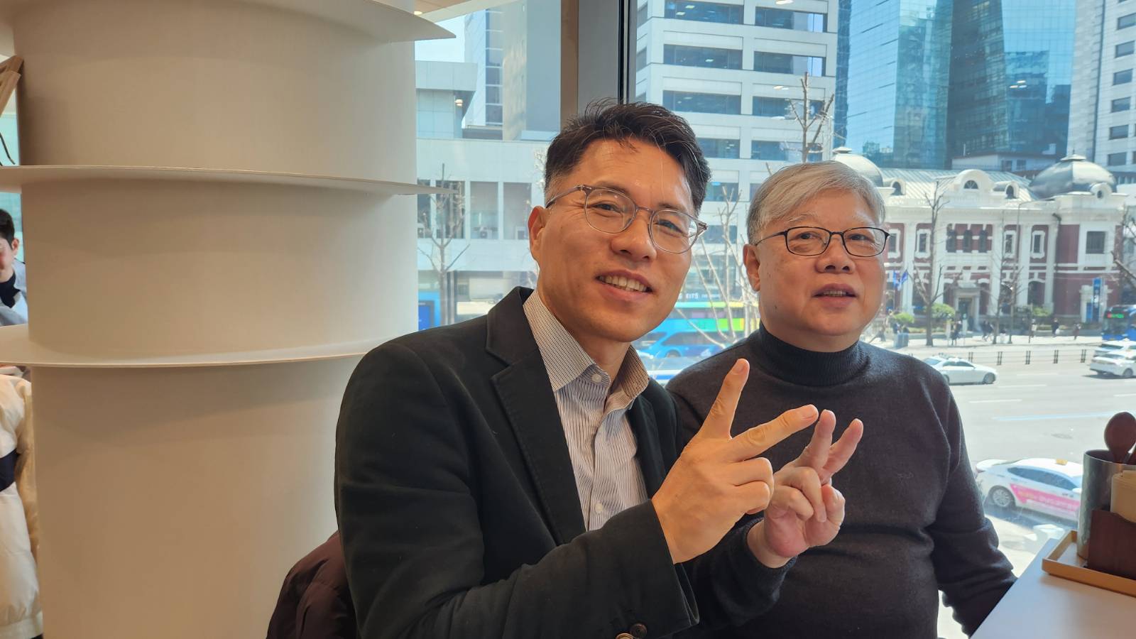 리버럴아츠미디어 연구회 인터뷰 전, 이건혁 학회장 & 정상윤 연구회장