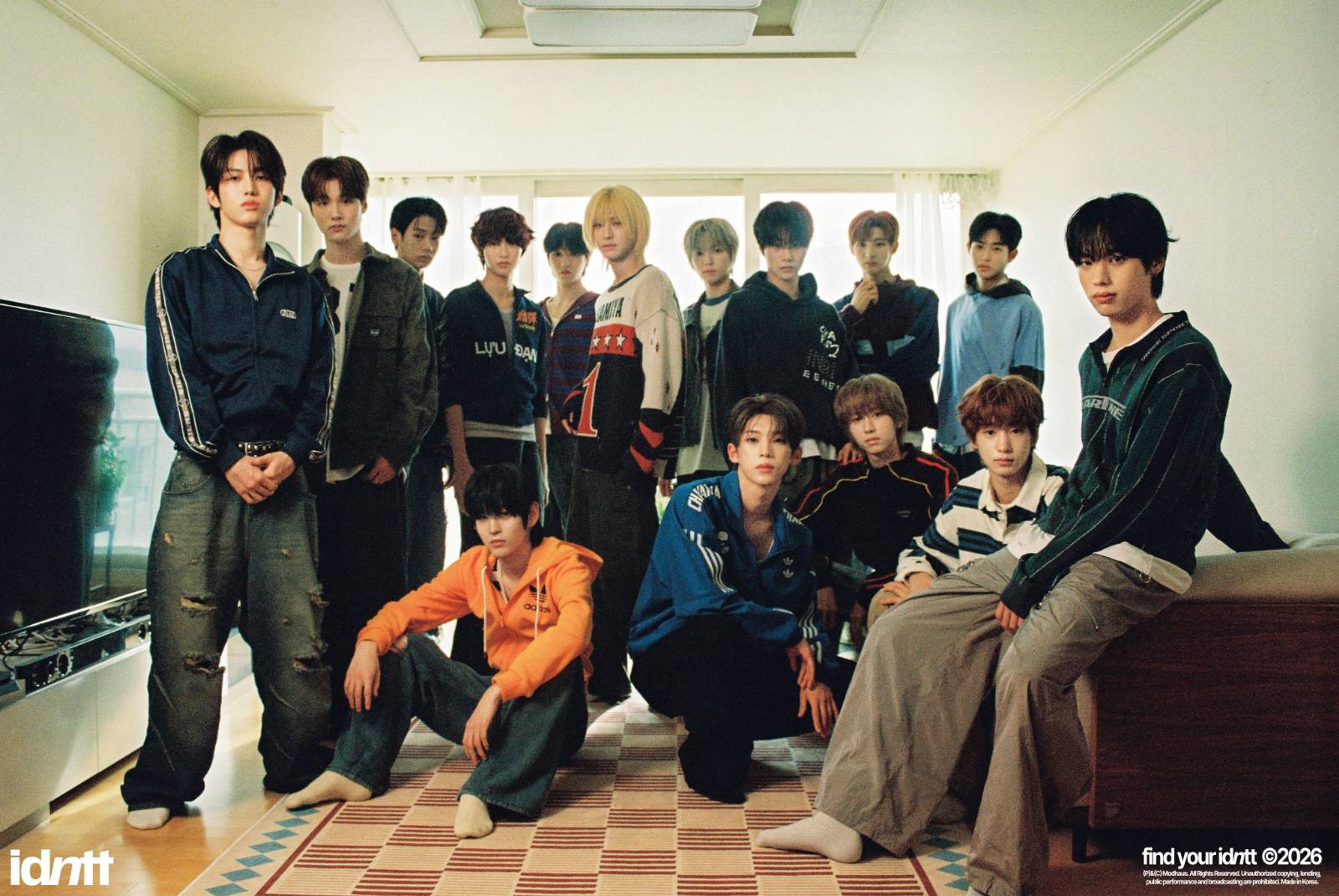 [yesweare] Concept Photo - idntt