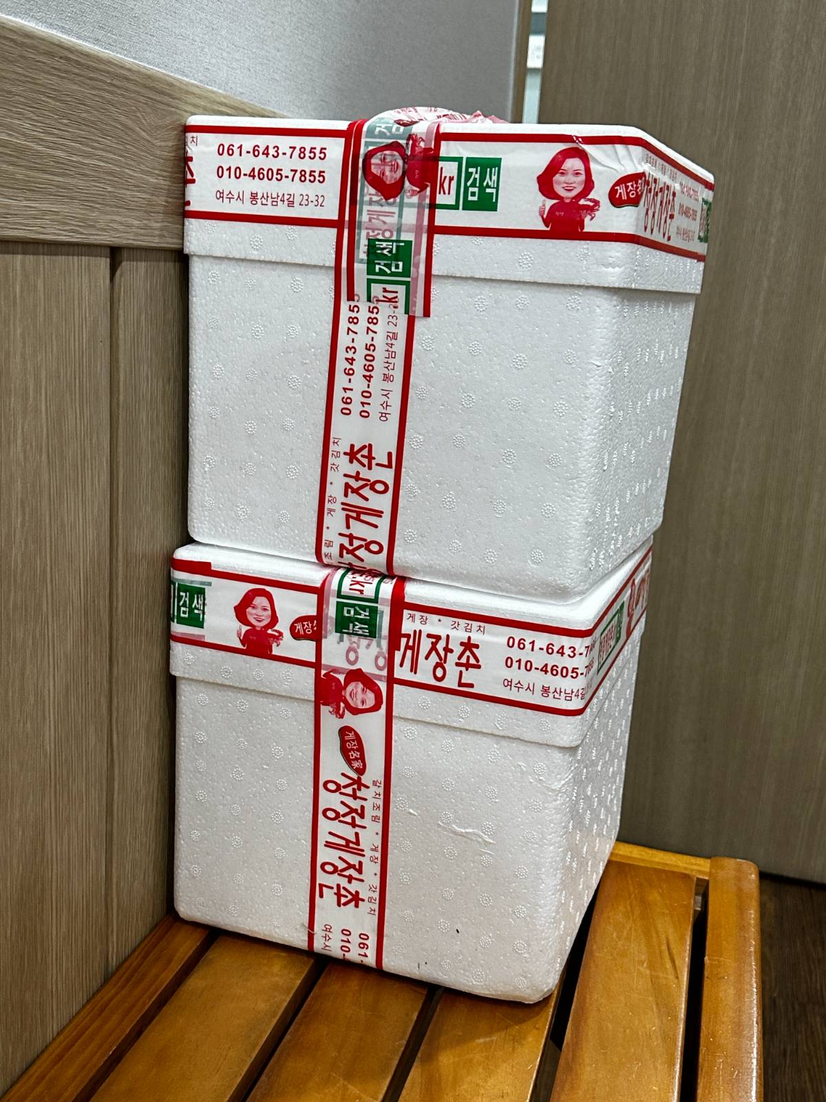 순천에서 여수 강연까지 찾아와 선물 주신 간장게장(사진제공 : 할두)