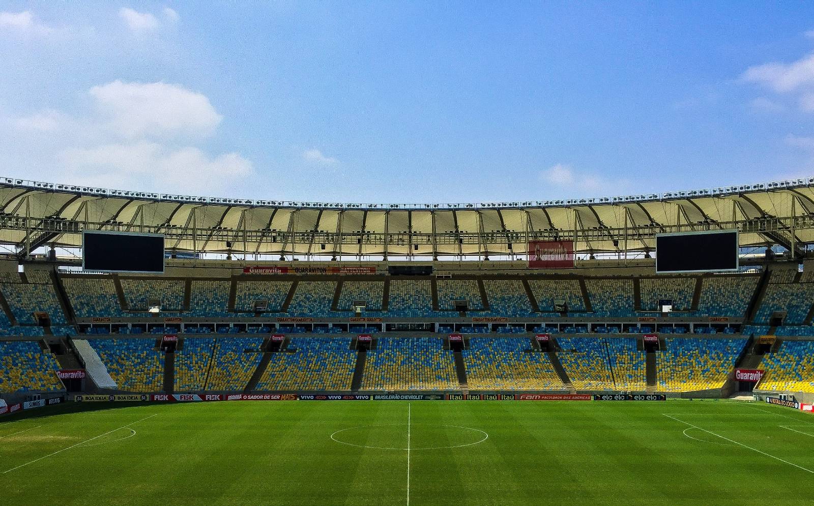 축구클럽 사례를 제일 처음 다루는 건, 별 이유는 없고 그냥 제가 좋아해서입니다(...)