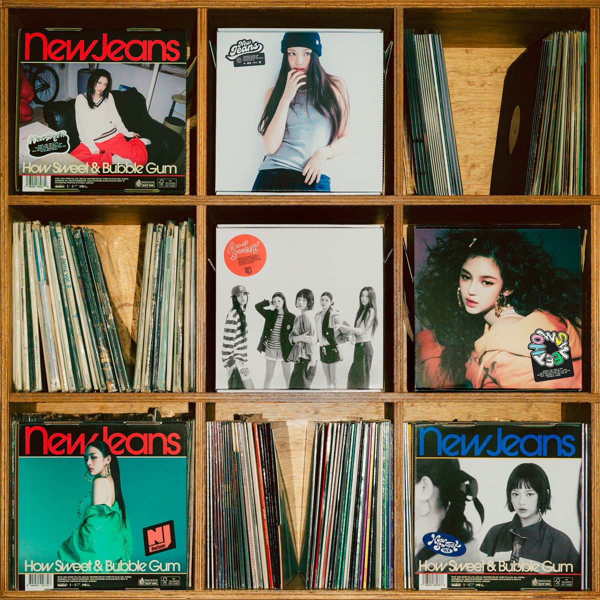 [출처: 어도어] 오브제로 사용되고 있는 뉴진스의 더블싱글 앨범 ‘How Sweet’.