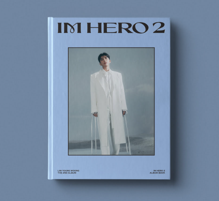 [출처: 아임히어로몰] 가수 임영웅이집  정규 2집 ‘아임 히어로2’의 CD 앨범 대신 발매한 앨범북.