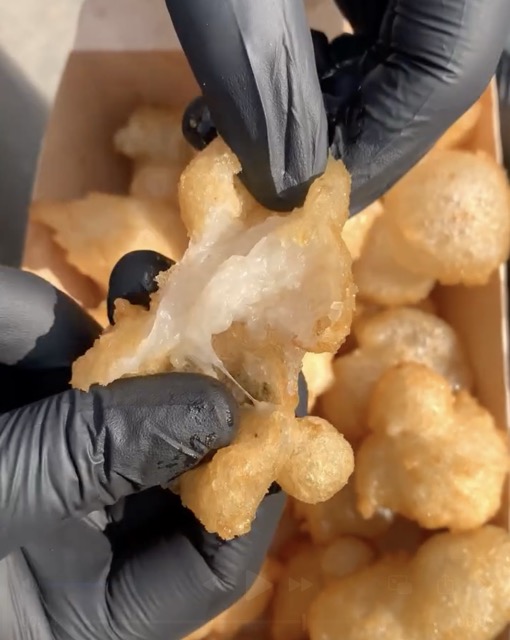 [출처: 인스타그램 @gil_potato] 동글동글한 비주얼과 쫀득하게 늘어나는 강릉길감자.