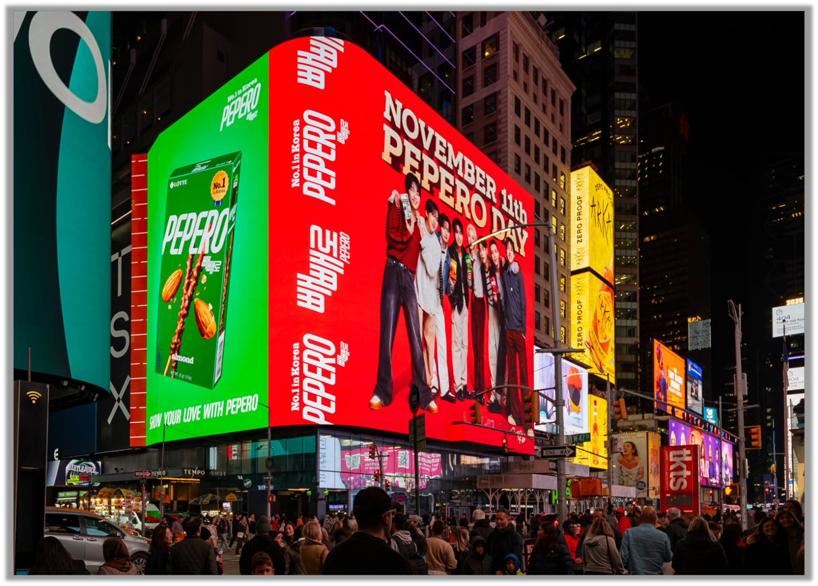 뉴욕 타임스스퀘어의 TSX 브로드웨이 빌딩의 스크린에 송출된 빼빼로 광고 (출처 : 롯데웰푸드)