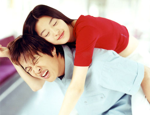 출처 : 네이버 영화 <엽기적인 그녀>
