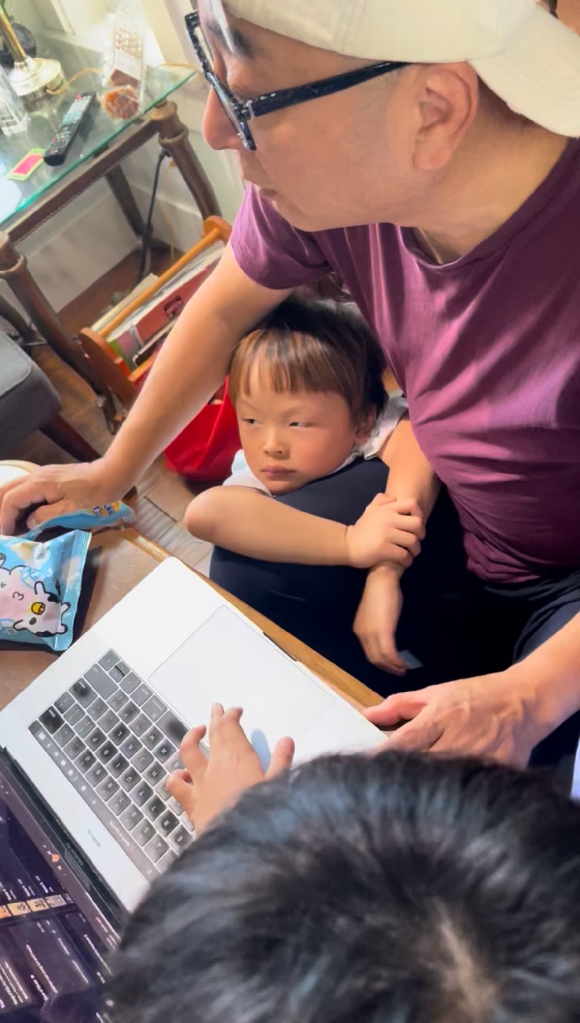 ์ฒจ๋ถ ์ด๋ฏธ์ง