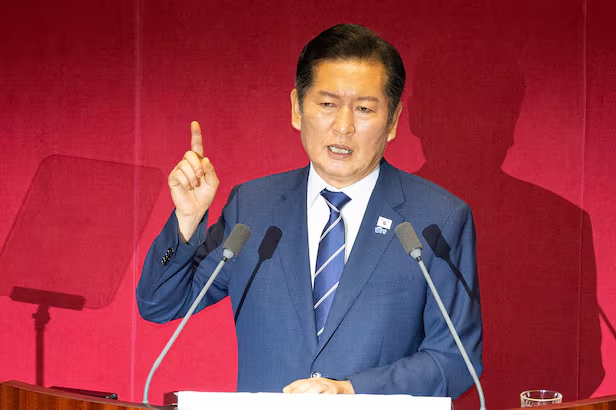 정청래 더불어민주당 대표가 9일 서울 여의도 국회에서 열린 제429회 국회(정기회) 제2차 본회의에서 교섭단체 대표 연설을 하고 있다.