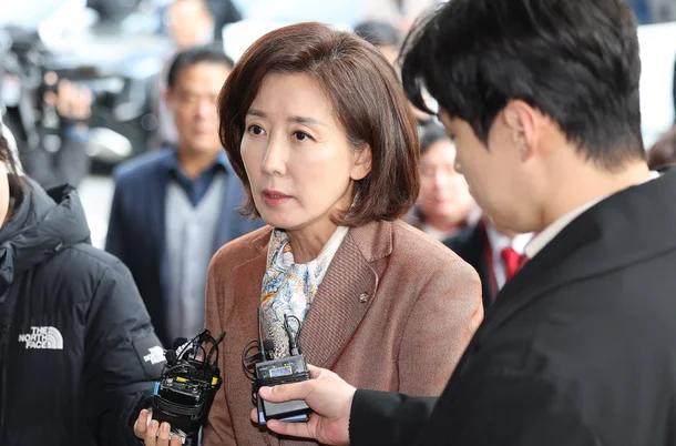 별이 된 국민배우, 별을 향해 날아오른 누리호의 썸네일 이미지