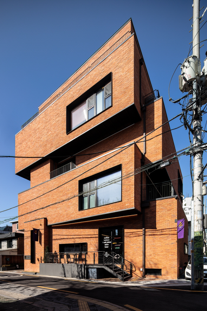 โ์ฑ๋๊ตฌ