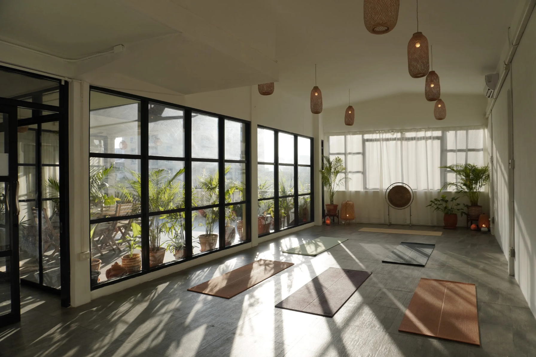 โธ The Green Room