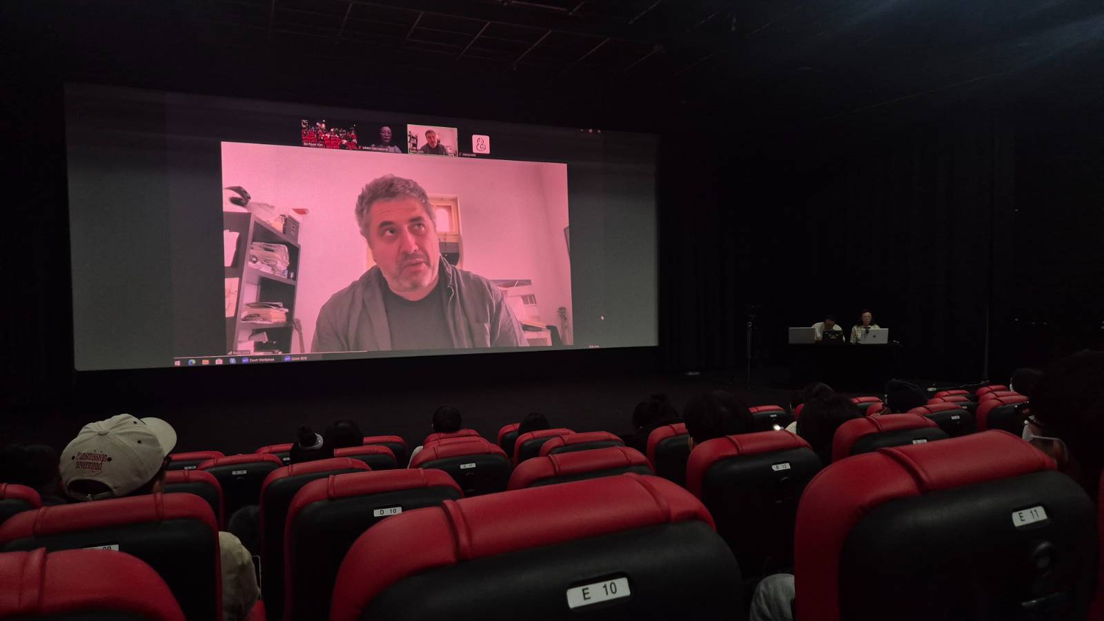 L이 올해 마지막으로 본 영화 <콘티넨탈 25>의 GV 현장