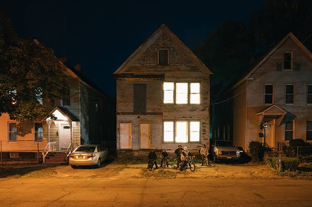 아담 프렐린(Adam Frelin)·바버라 넬슨(Barbara Nelson), 《Breathing Lights》, 2016. 사진: Hyers + Mebane. 출처: Breathing Lights 공식 웹사이트.