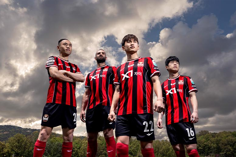 2025 스페셜 어센틱 유니폼 (출처=FC서울 온라인샵)