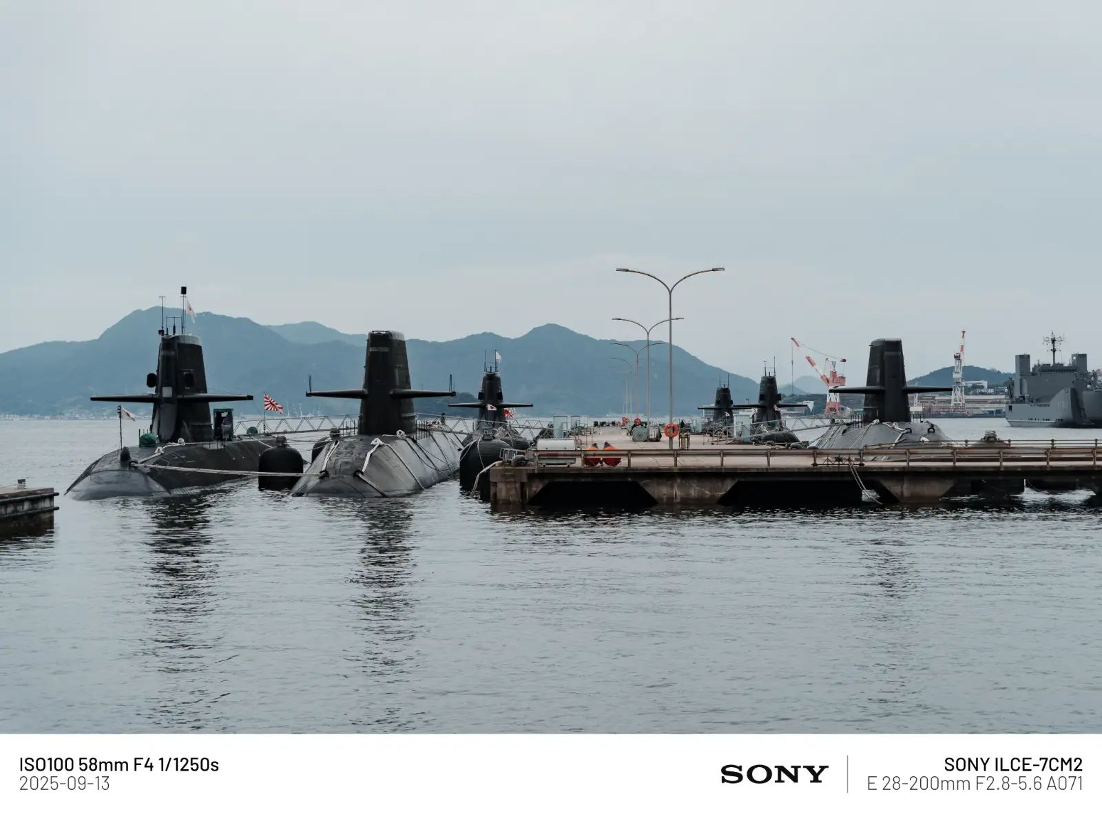 쿠레 기지에는 총 6척의 잠수함이 있었는데, 오야시오급, 소류급, 타이게이급 잠수함 각 2척으로 구성된다.