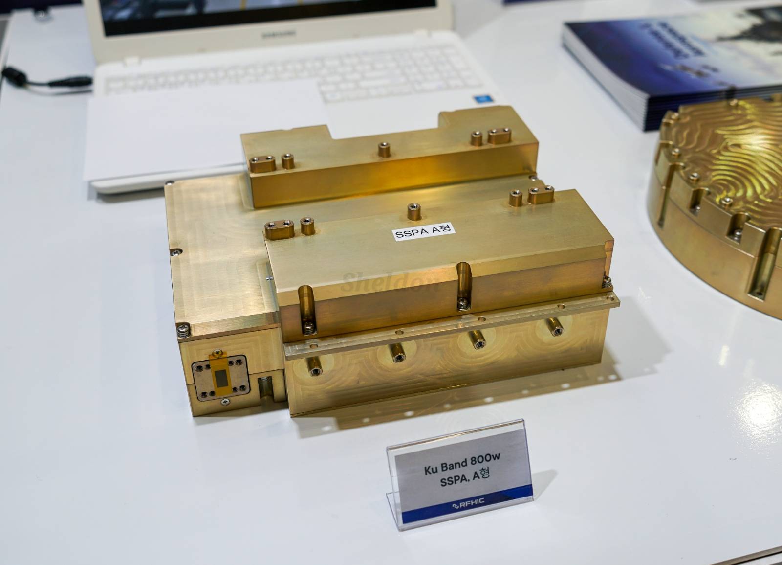 RF 탐색기용 MMIC 개발 현황의 썸네일 이미지