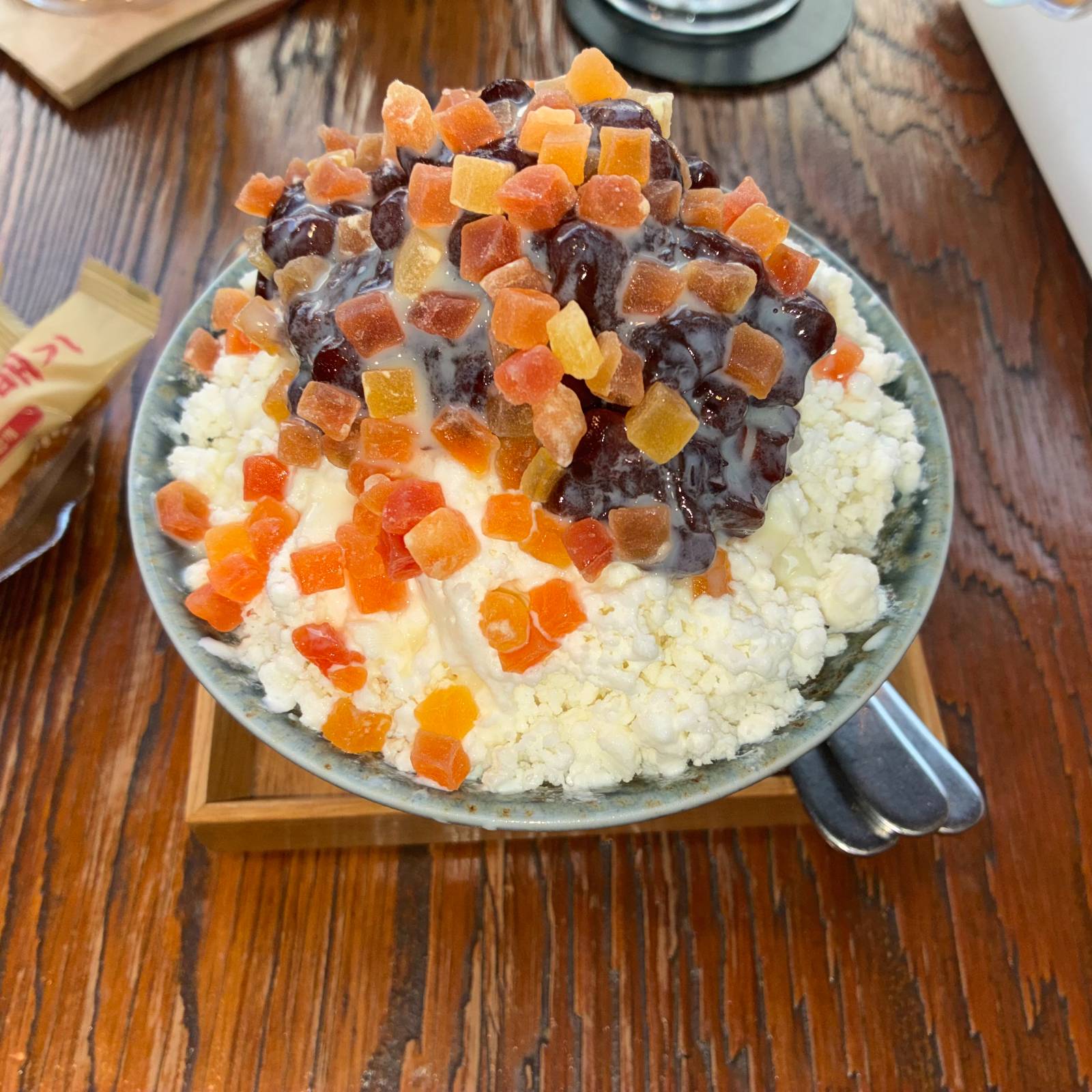 목이 부었지만 빙수도 먹고,