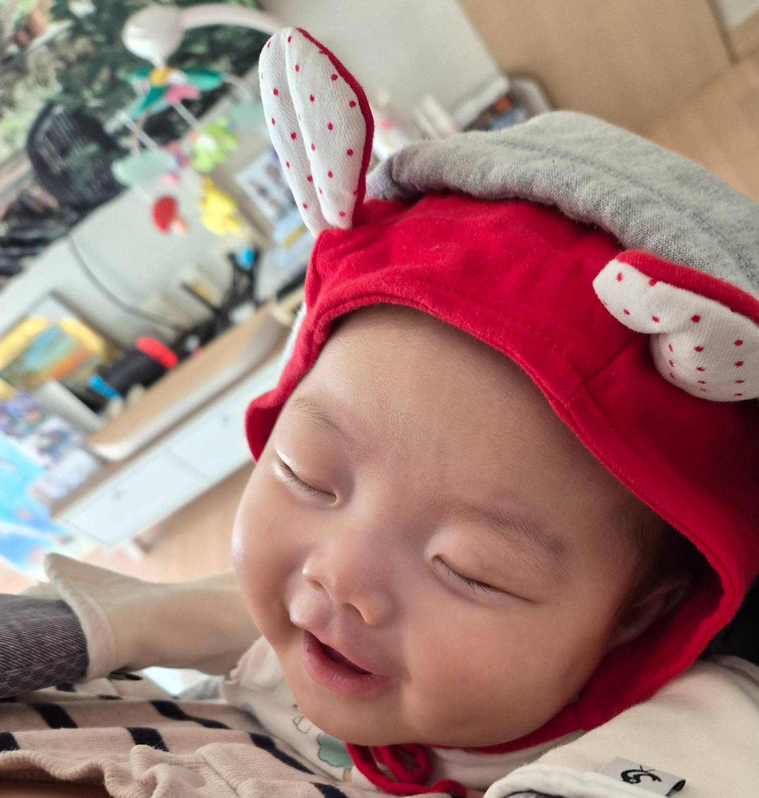 15. 나는 왜 아기를 낳기로 결심했나 의 썸네일 이미지