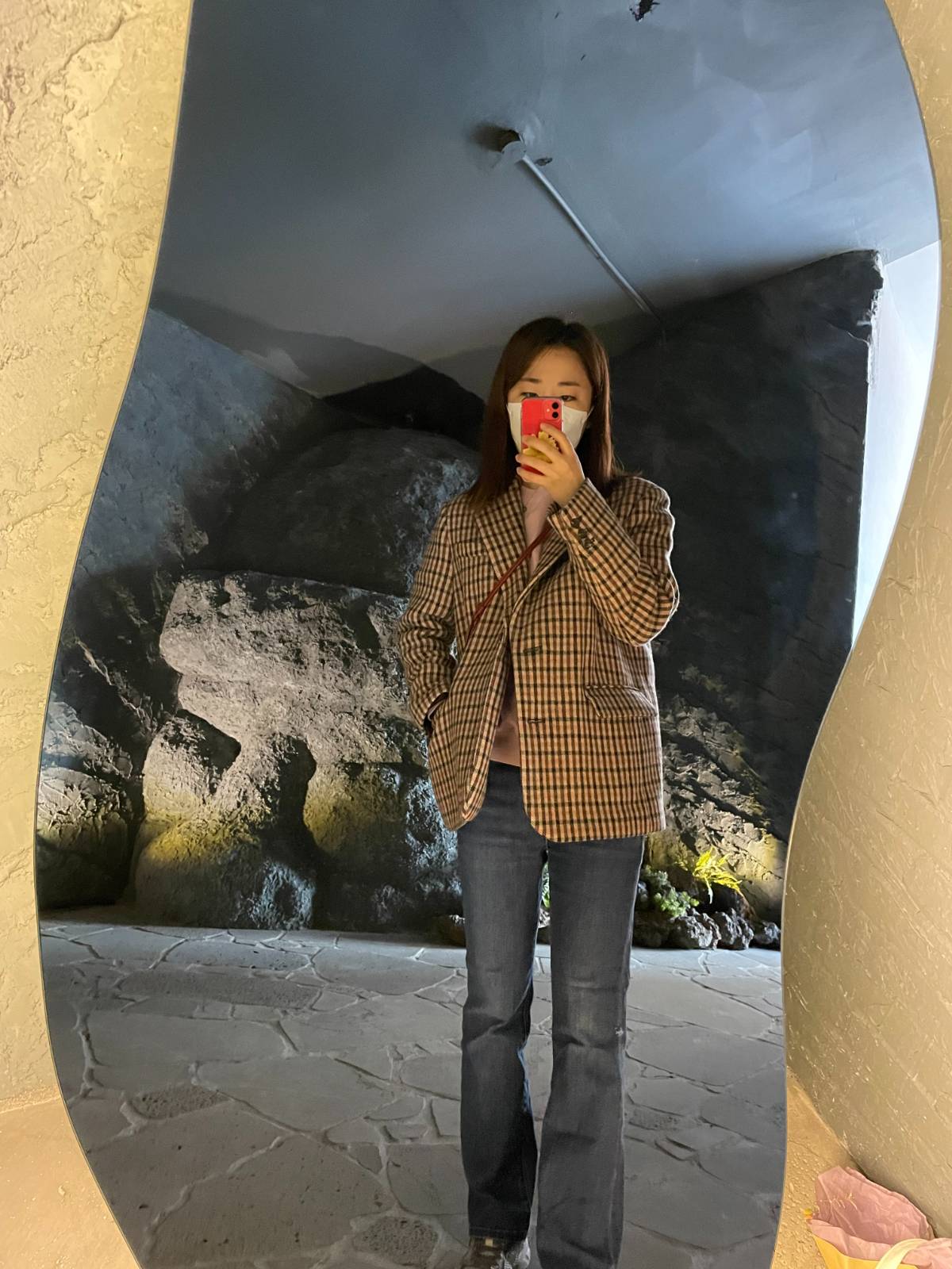 신상 카페 취재 온 기자님