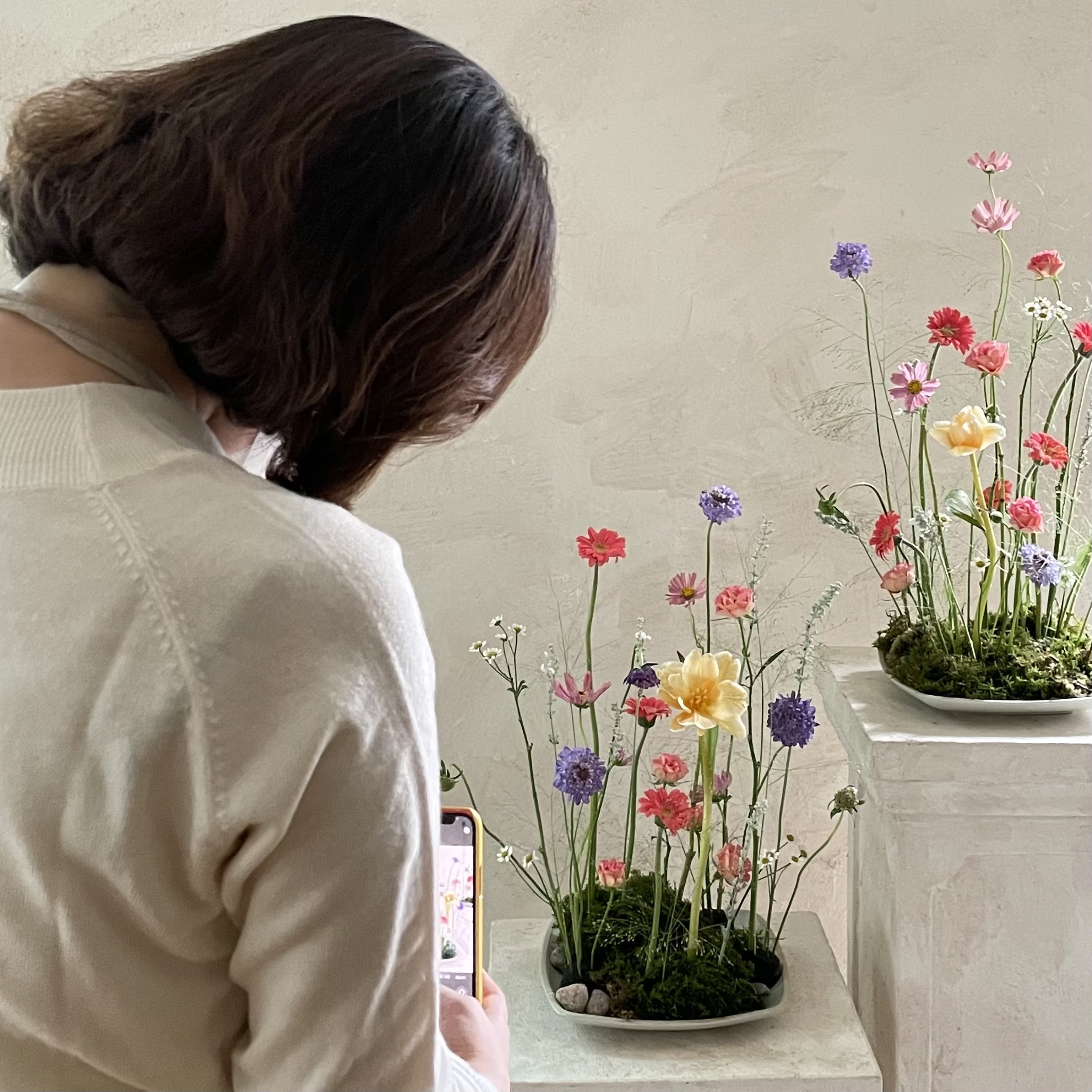 꽃을 오래 배워서 짧은 머리, 긴 머리, 파마 머리 다양한 헤어스타일이 다 있네요🤣&nbsp;