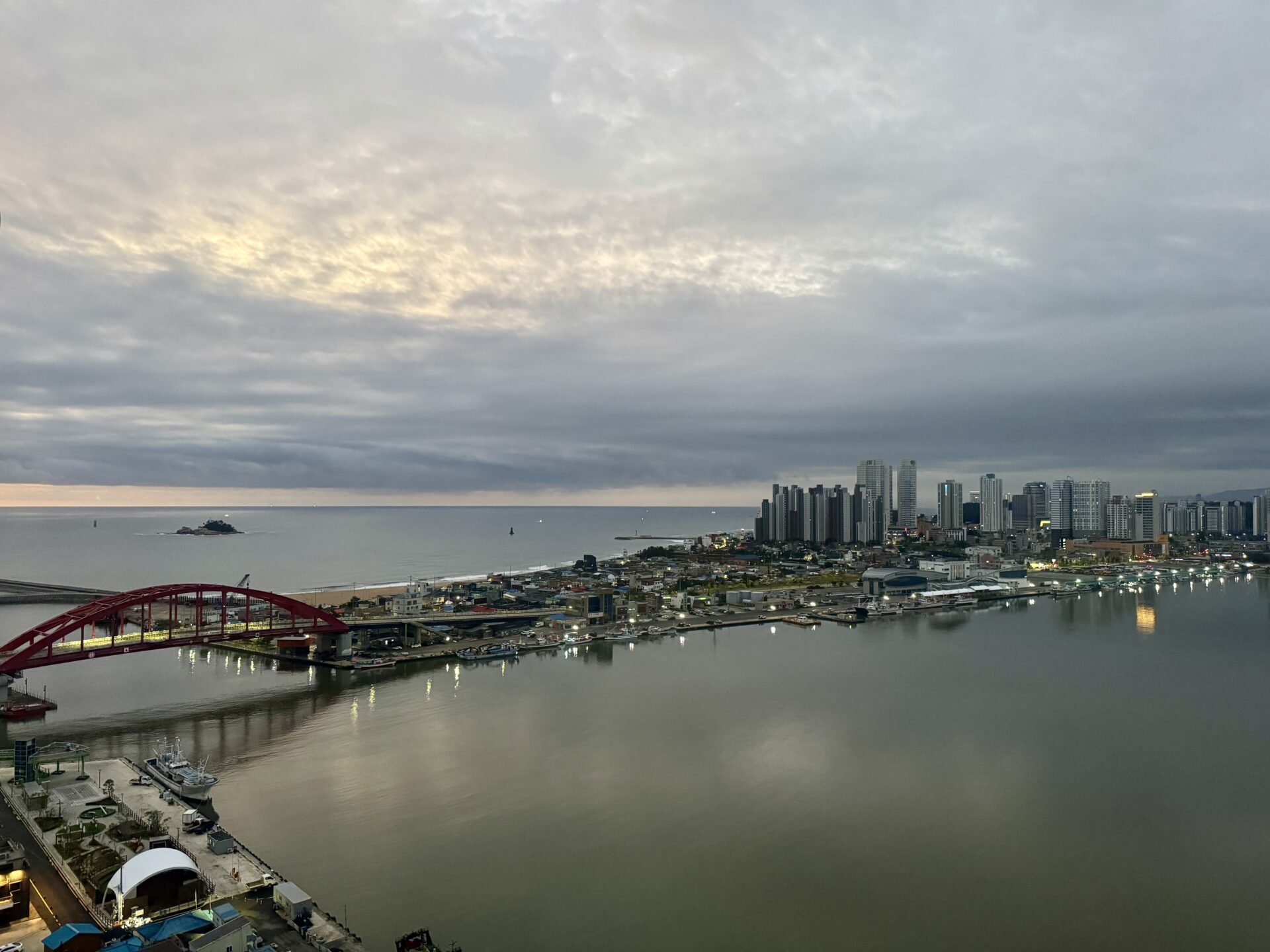 ์ฒจ๋ถ ์ด๋ฏธ์ง