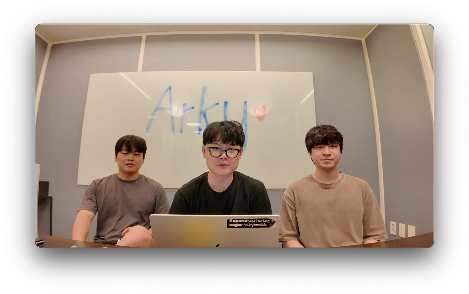 ์ฒจ๋ถ ์ด๋ฏธ์ง