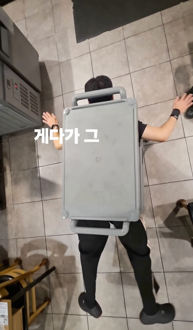 이미지 = 인스타그램 ‘tnsrbb’ 채널 릴스 캡처 (https://www.instagram.com/p/DeW9gi-BWyM/)