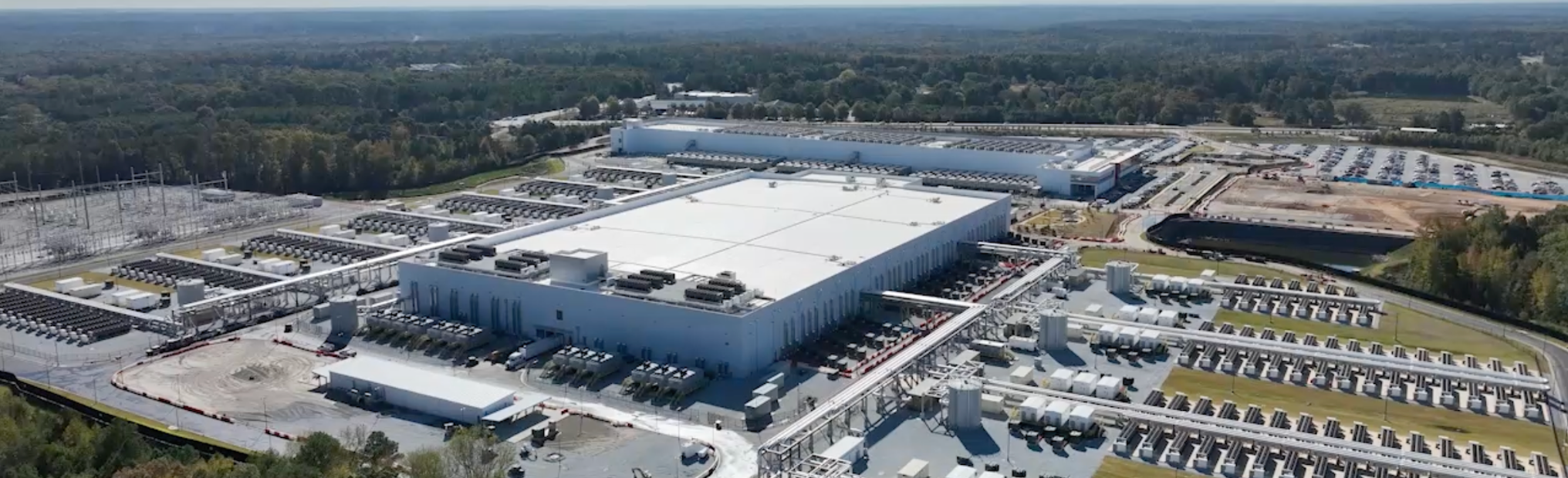 출처: https://news.microsoft.com/source/features/ai/from-wisconsin-to-atlanta-microsoft-connects-datacenters-to-build-its-first-ai-superfactory/