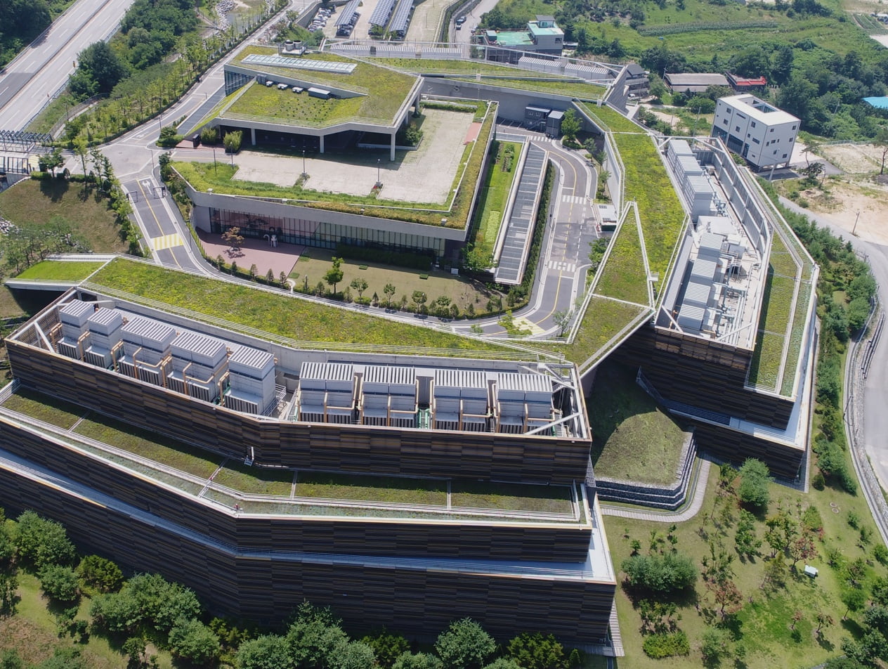 출처: 데이터 센터 각 Naver Corp