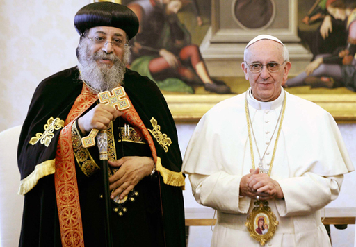 콥틱 동방교회 알렉산드리아 총대주교 타와드로스 2세가 5월 10일 바티칸을 방문해 교황 프란치스코를 만났다. @가톨릭신문