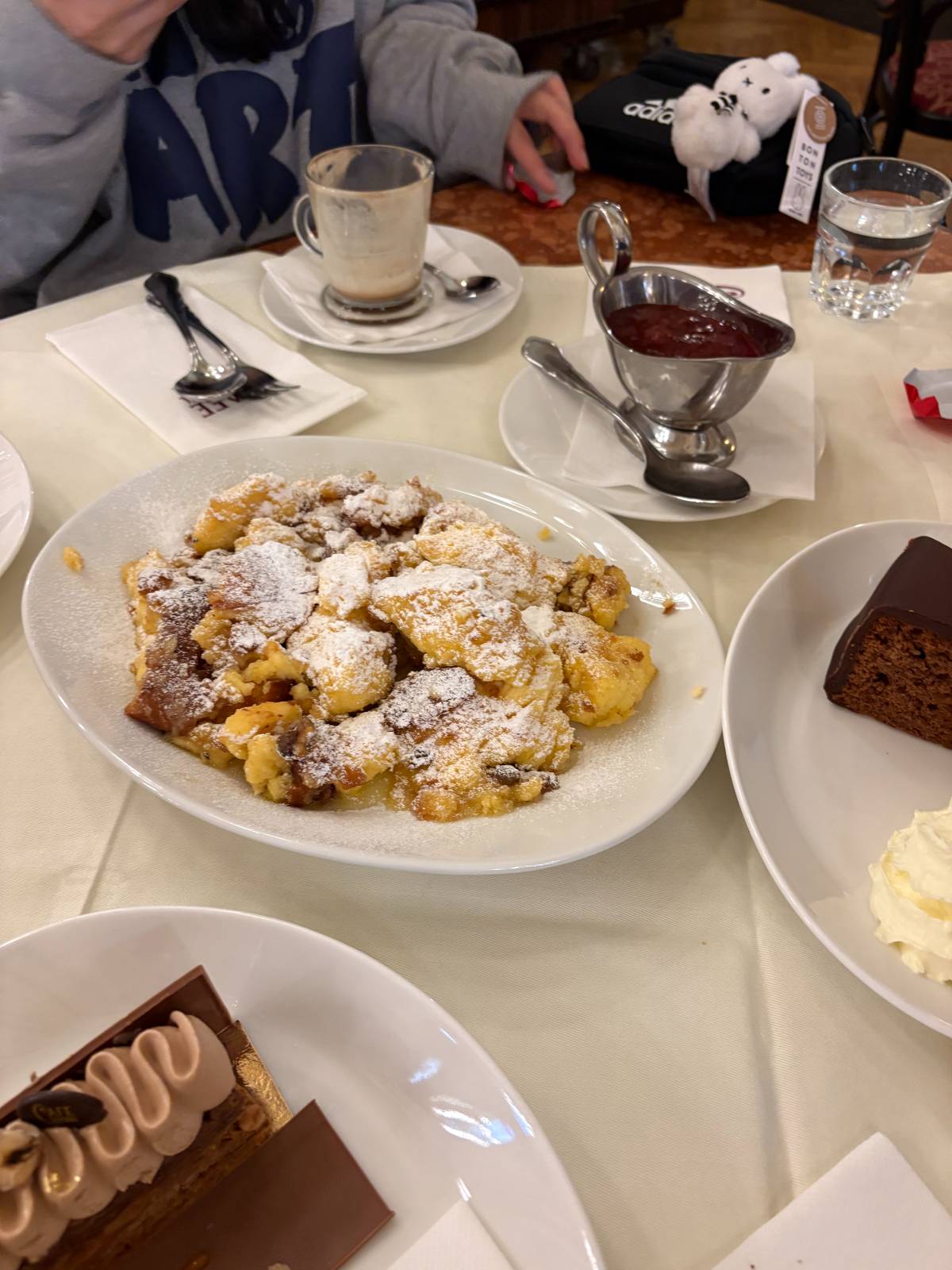 오스트리아식 팬케익 카이저슈마렌 !