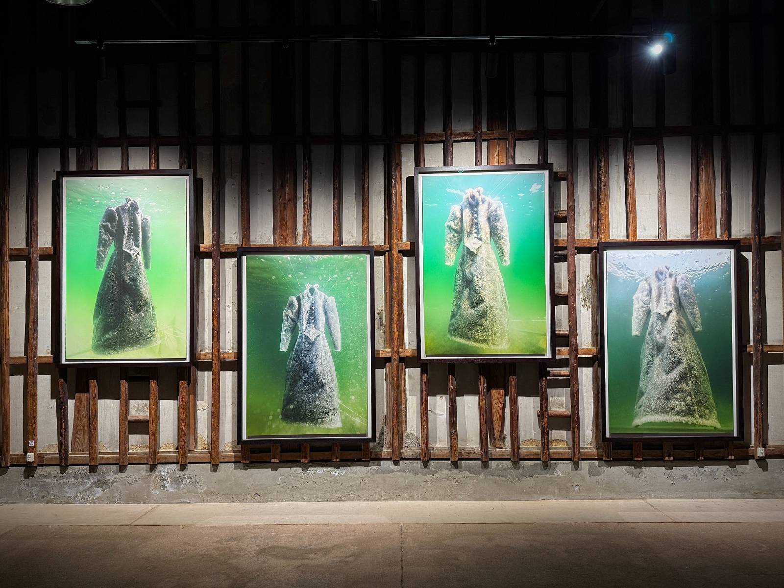 <Capacity>, Sigalit Landau © Dana