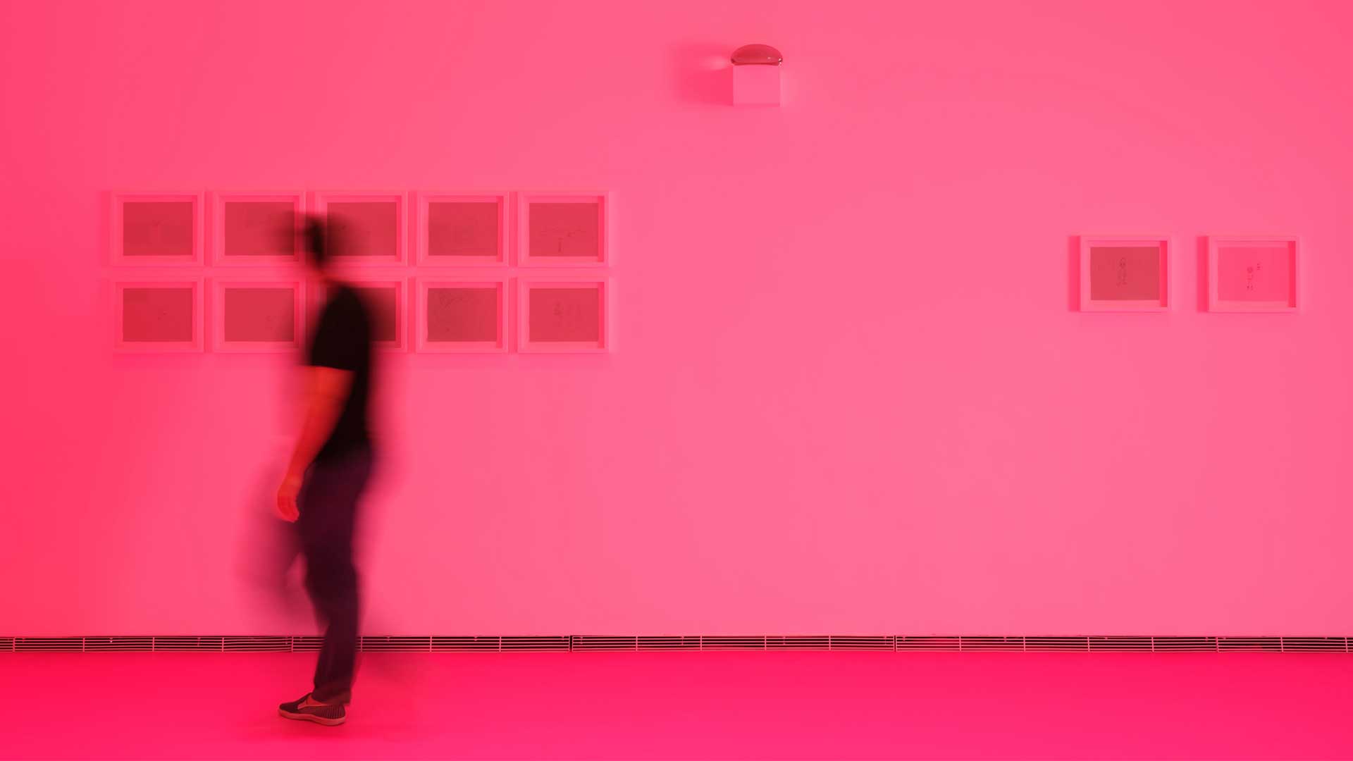 구정아 《랜드 오브 우쓰 [강세]》 전시 전경, 2025–2026, 루마 아를, 프랑스