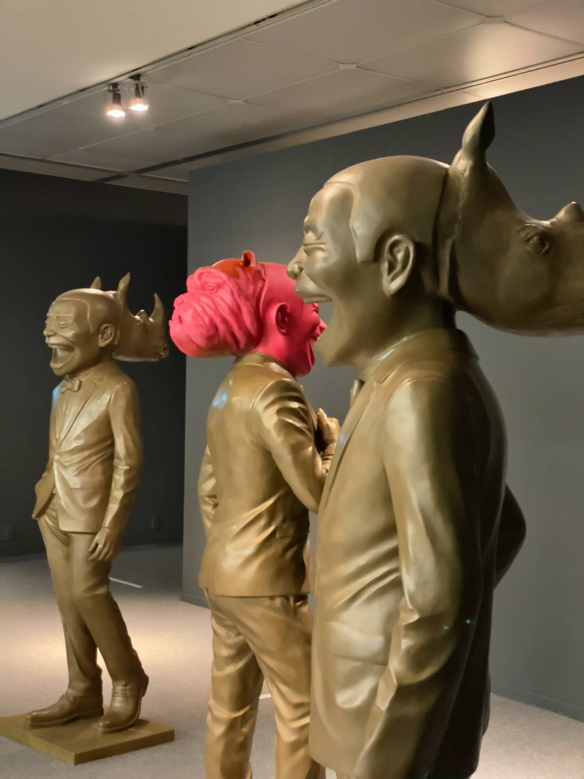 짐승 같은 인간, 청동 12pcs, 2016