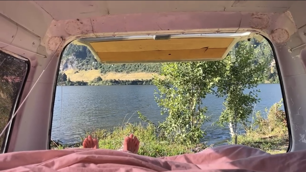 다음날 아침. 살아남음의 기쁨(?)