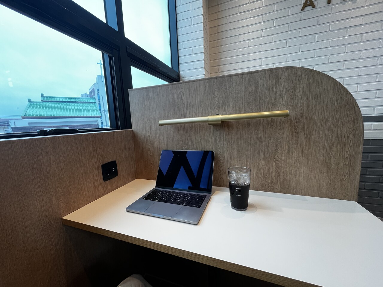 요새 성균님이 주로 작업하는 카페랍니다.