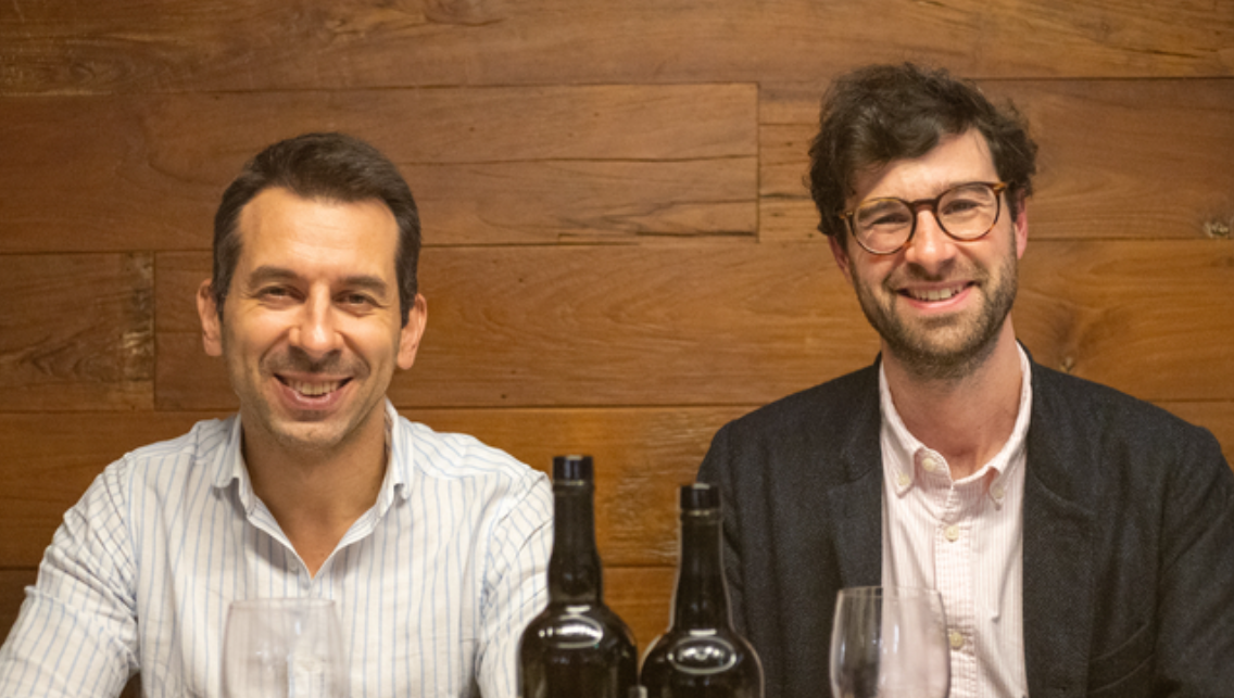 왼쪽이 무려 5대째 가업을 이어오고 있는 시밍턴 패밀리 에스테이트의 해리 시밍턴