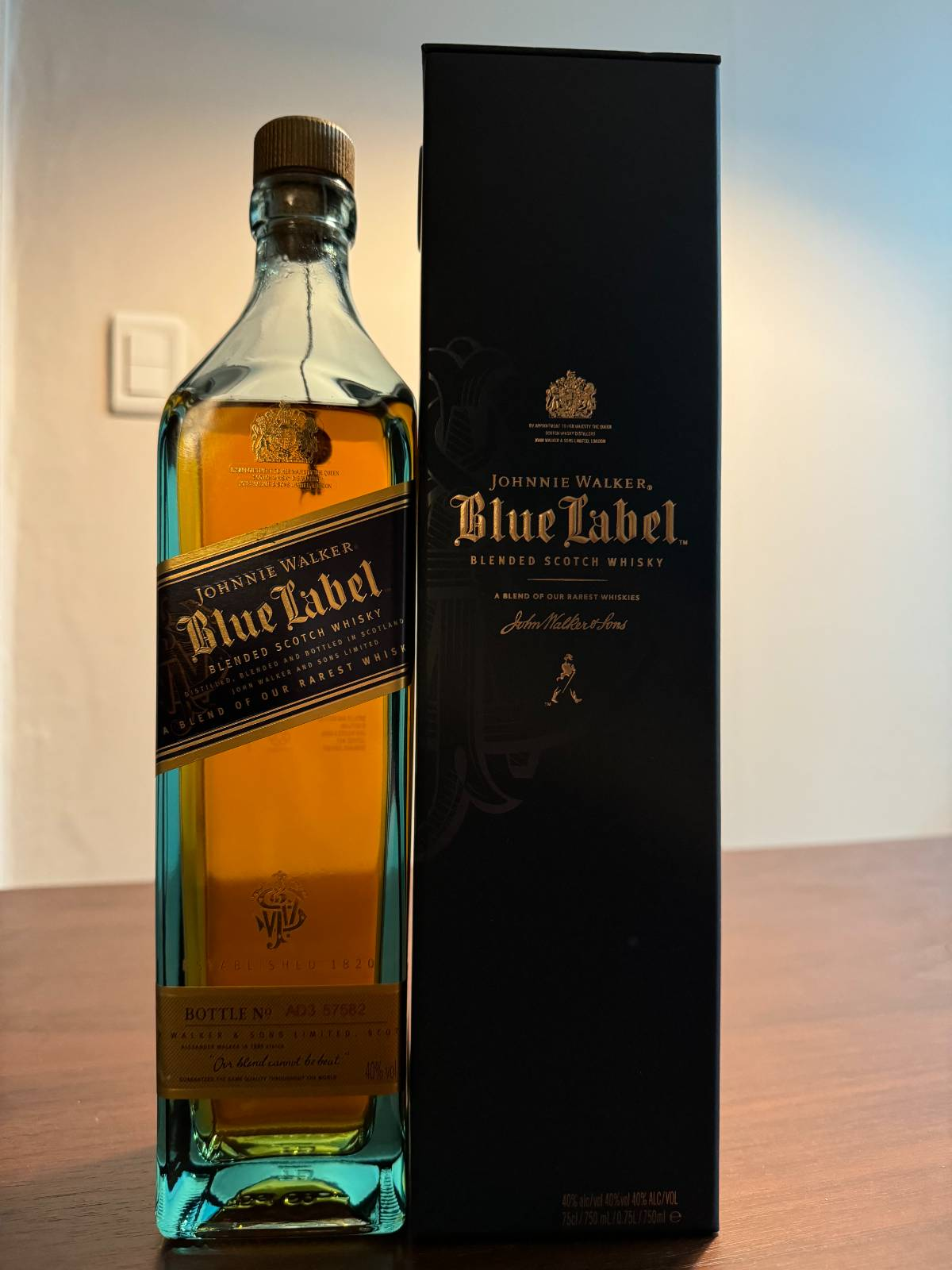 제가 소장하고 있었던 조니워커 블루라벨