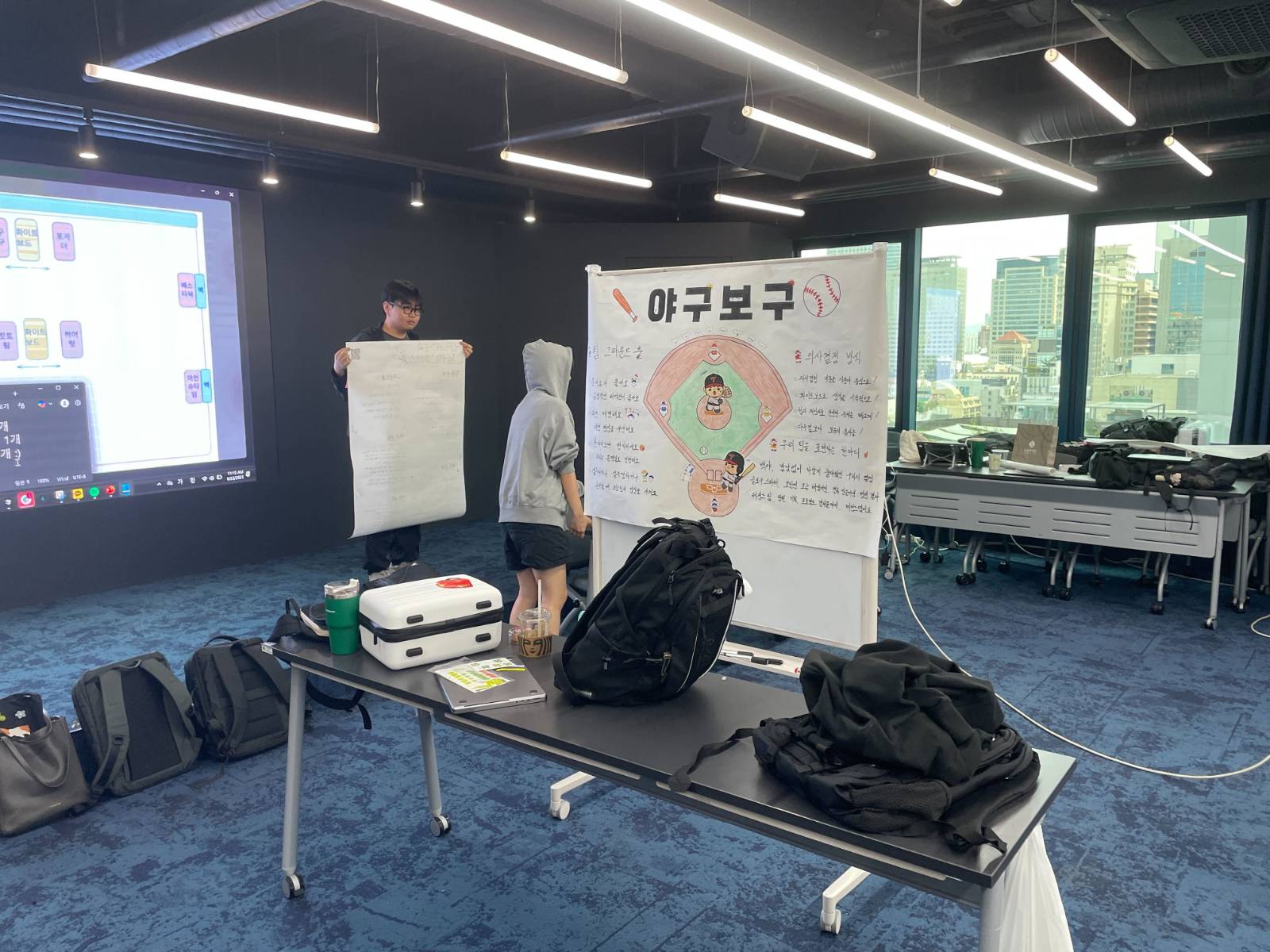 야구 팬의 활동을 수치화하고 직관 순간을 기록해주는 서비스 - 야구보구 팀