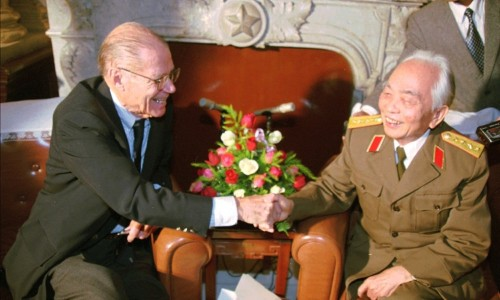 베트남 전쟁 영웅 보응우옌잡 102세로 별세