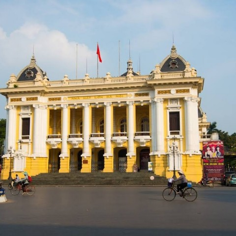 Hanoi Opera House · 1 Tràng Tiền, Phan Chu Trinh, Hoàn Kiếm, Hà Nội, Vietnam