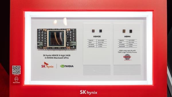 SK하이닉스가 전시한 엔비디아의 GPU 모듈인 B100, HBM3E 16단, HBM4 12단 제품 [사진: SK하이닉스]