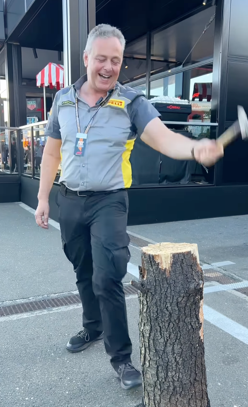 벨기에 GP 타이어 선택을 변호하는 피렐리의 보스, 망치를 든 이솔라