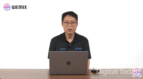 김석환 위믹스 재단 대표가 2일 위믹스 홀더 긴급 간담회를 열고 이야기를 하고 있다. [사진: 위믹스 유튜브 갈무리]