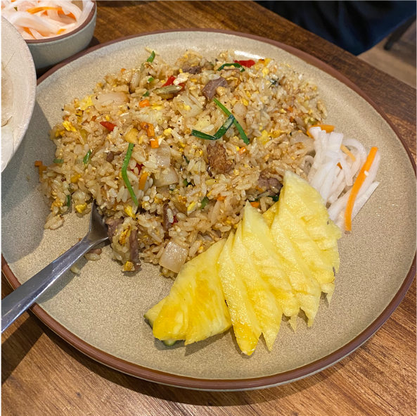 파인애플 볶음밥 냠 