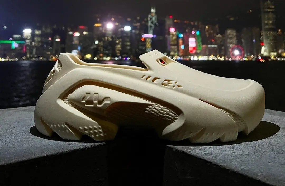 루이비통 3D 프린팅 스니커즈