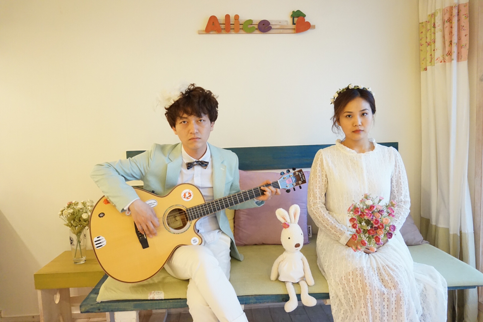 가운데 토끼가 팡이였나봅니다.