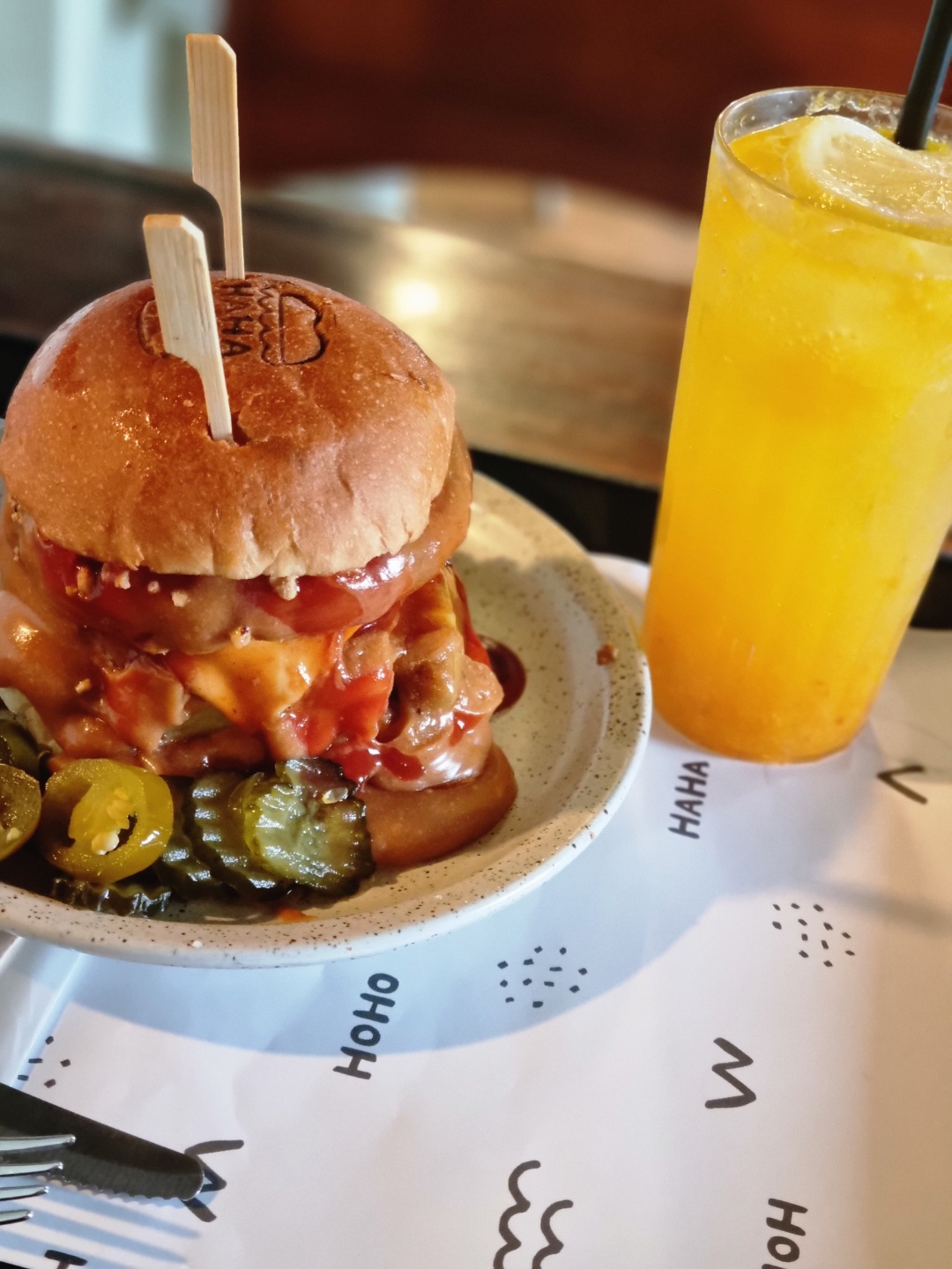 사실 이 비주얼 설명하기 위해 맛집 파트 넣었다