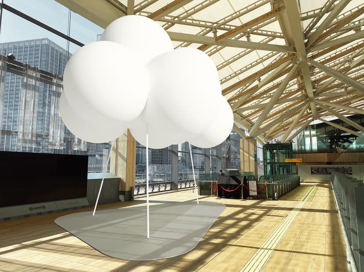 후지모토 소우의 작품이에요. 구름에서 모티브를 가져왔지만 여기서 포인트는 '떠오르는' 구름입니다. 제목은 가제이지만 Cloud Pavilion.