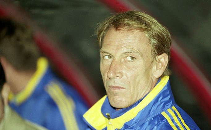 위기를 겪던 팀의 구원자로 선임됐으나 결국 실패로 끝난 페네르바흐체 시절. © Borsa Gündem